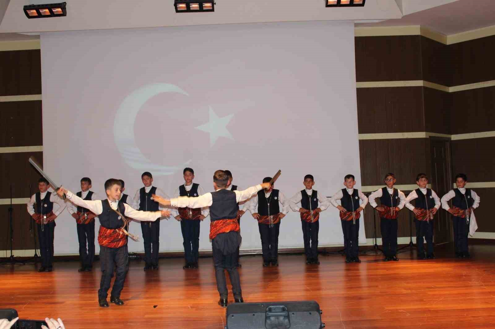 Erzurum Halk Kültürü Derneği faaliyetlerine yeniden başladı
?v=1