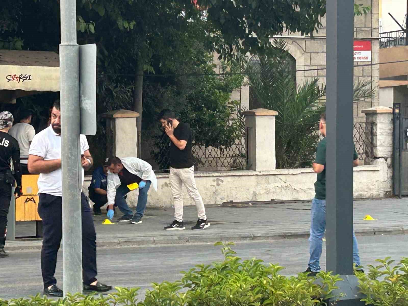 Mersin’de polisle çatışan cinayet zanlısı öldürüldü, 1 polis yaralandı
?v=1