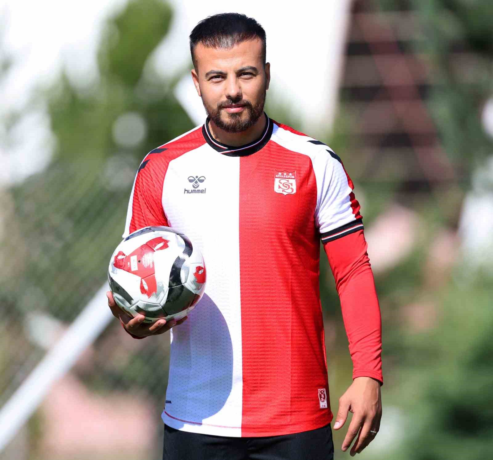 Sivasspor, Fevzi Yıldırım’ı transfer etti
?v=1