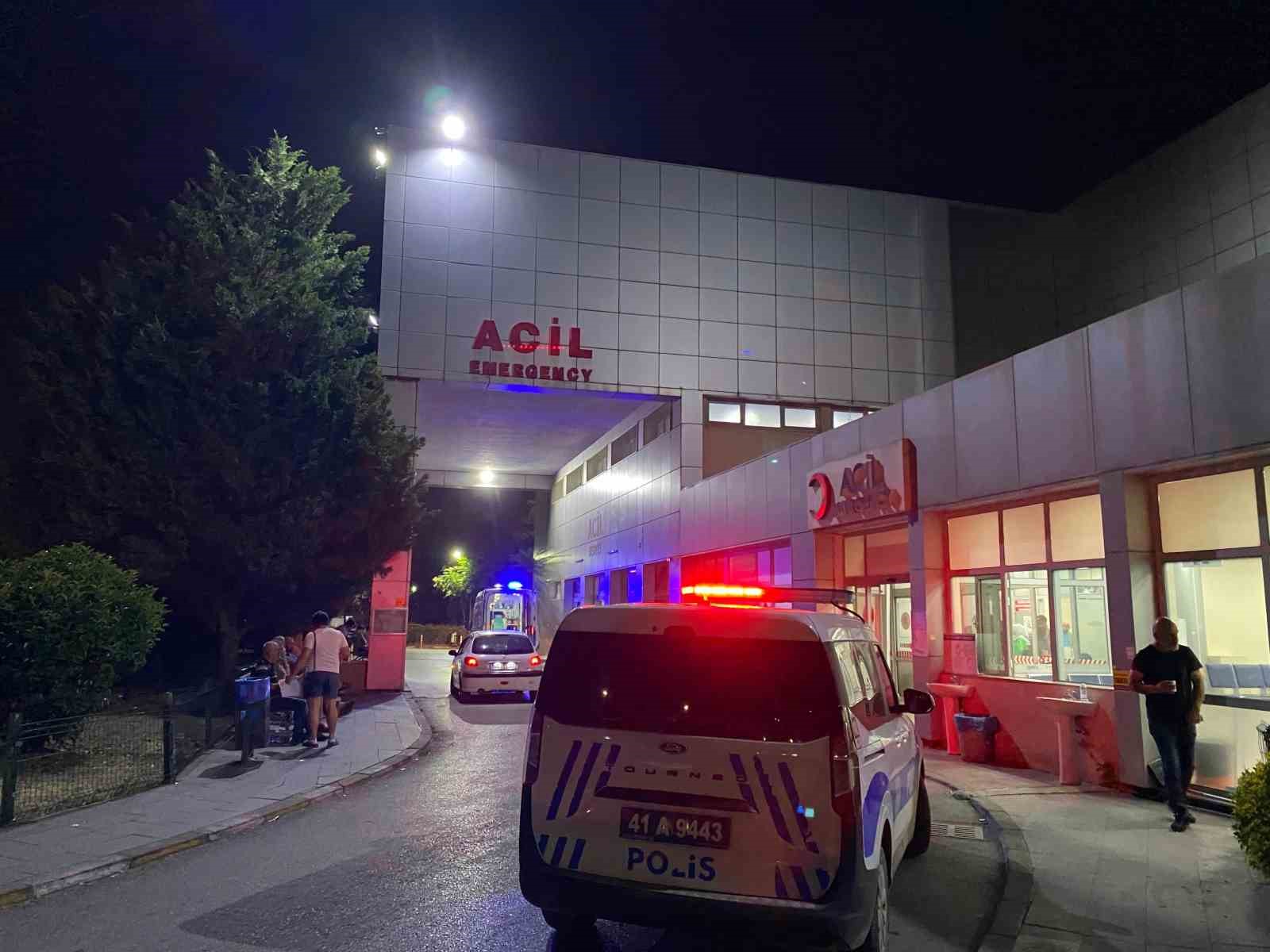 Çocuk gürültüsü tartışmasında kan aktı: Bir kadın bıçaklandı
?v=1