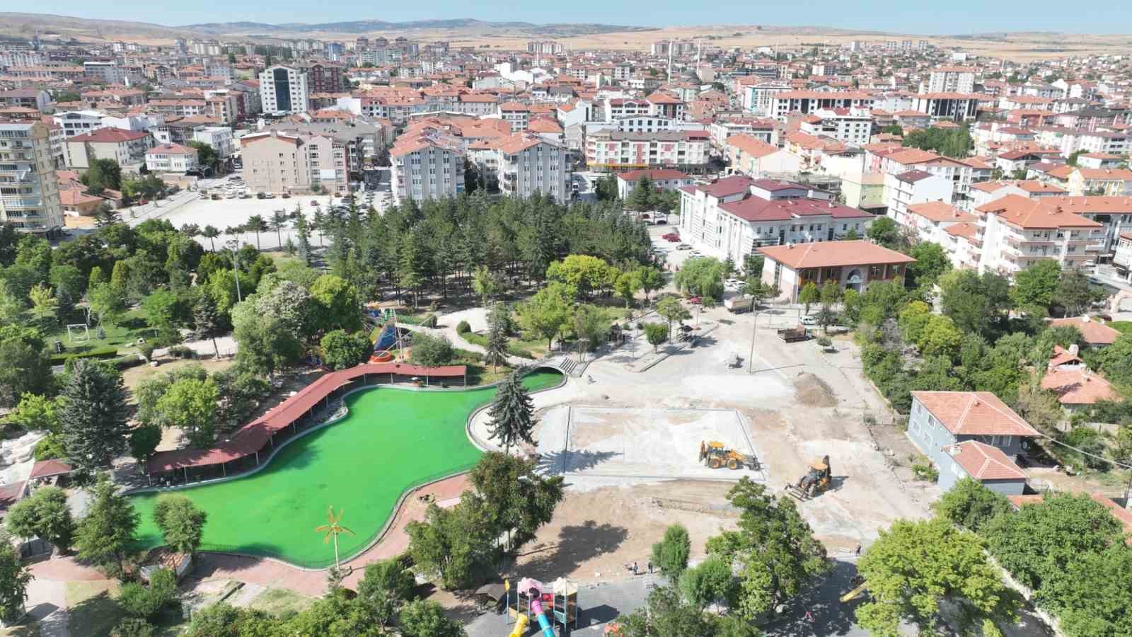 Ahmet Uslu Dutluk Parkı’nda yenileme çalışmaları başladı
?v=1