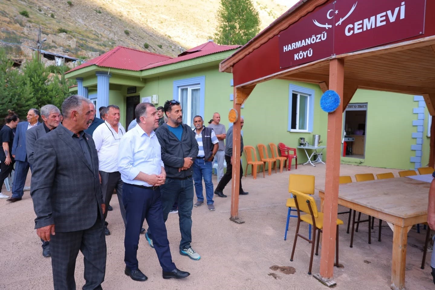 Bayburt’un Harmanözü köyünde aşure programı düzenlendi
?v=1