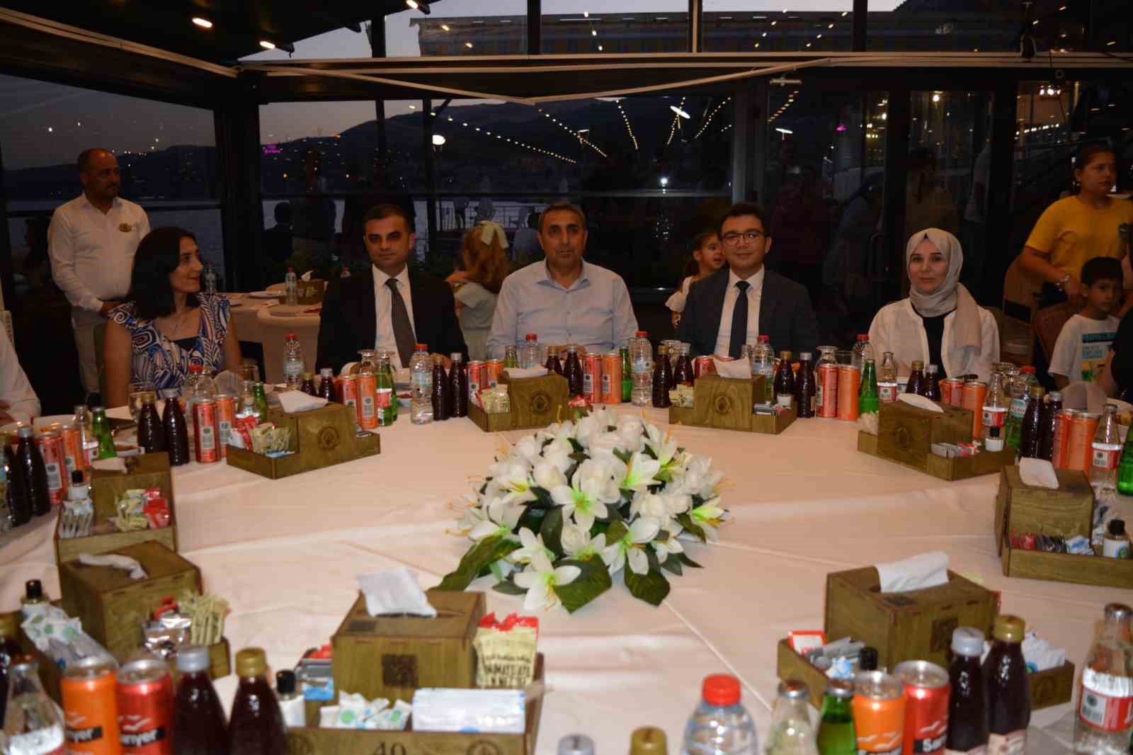 Silifke’de tayini çıkan hakim ve savcılar için veda etkinliği düzenledi
?v=1