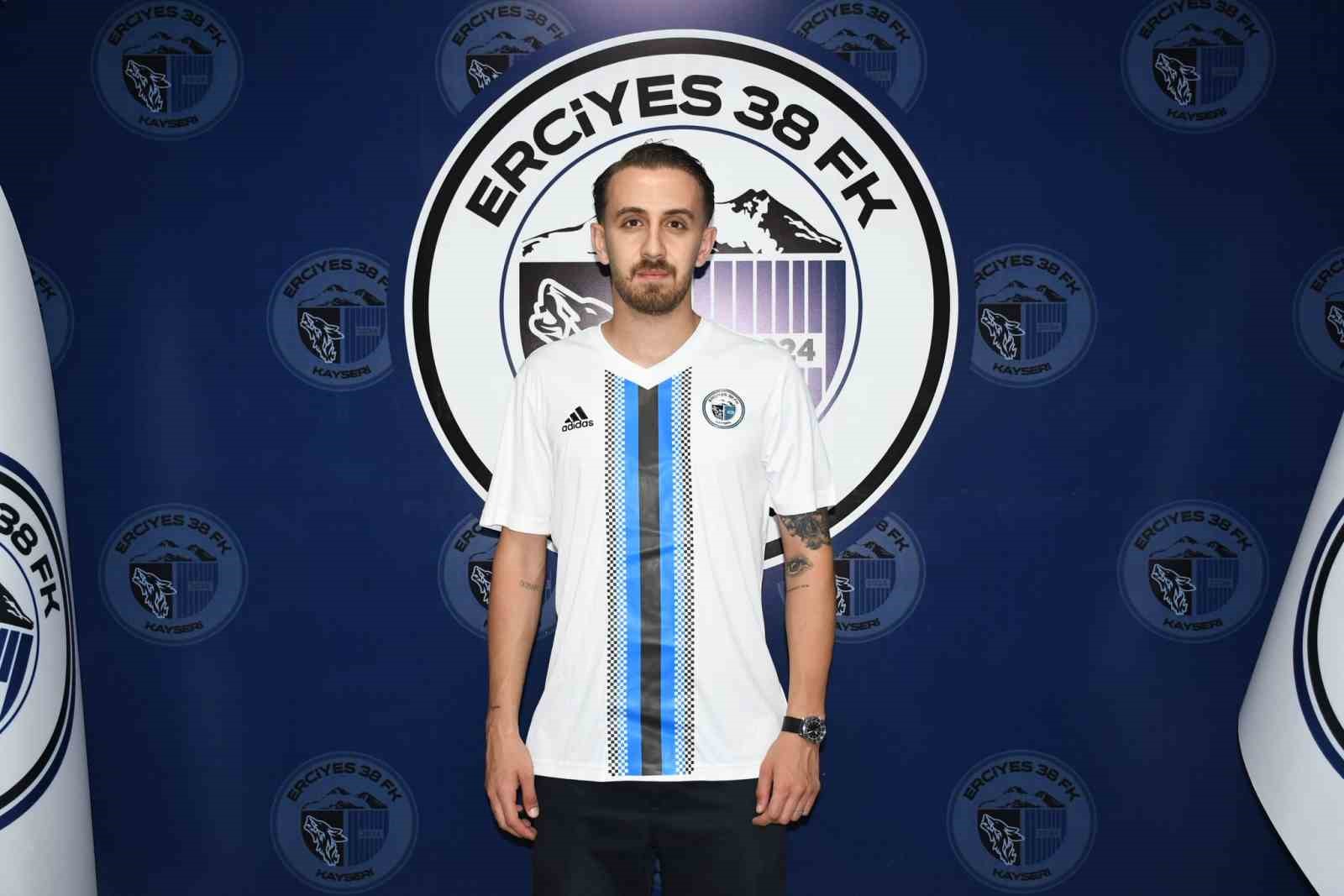 Utku Burak Kunduzcu, Erciyes 38 FK’ya imzayı attı
?v=1
