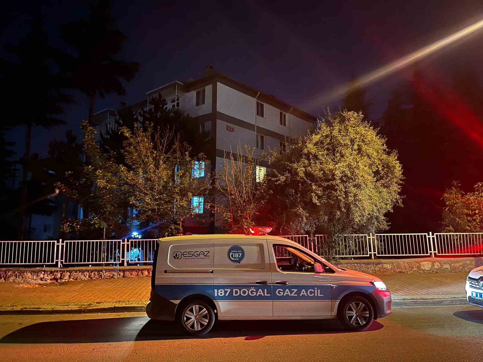 Gece yarısı yapılan asılsız ihbar mahalle sakinlerini sokağa döktü
?v=1