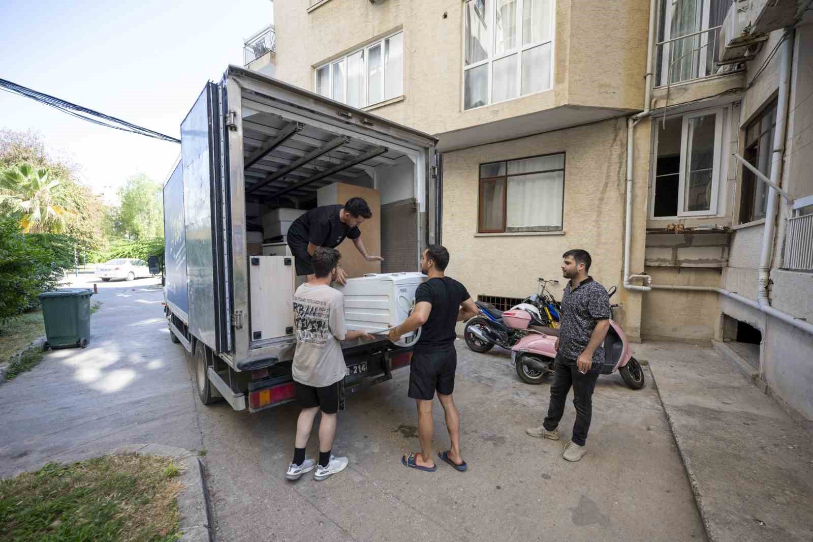 Mersin’de üniversitelilere ücretsiz nakliye desteği
?v=1