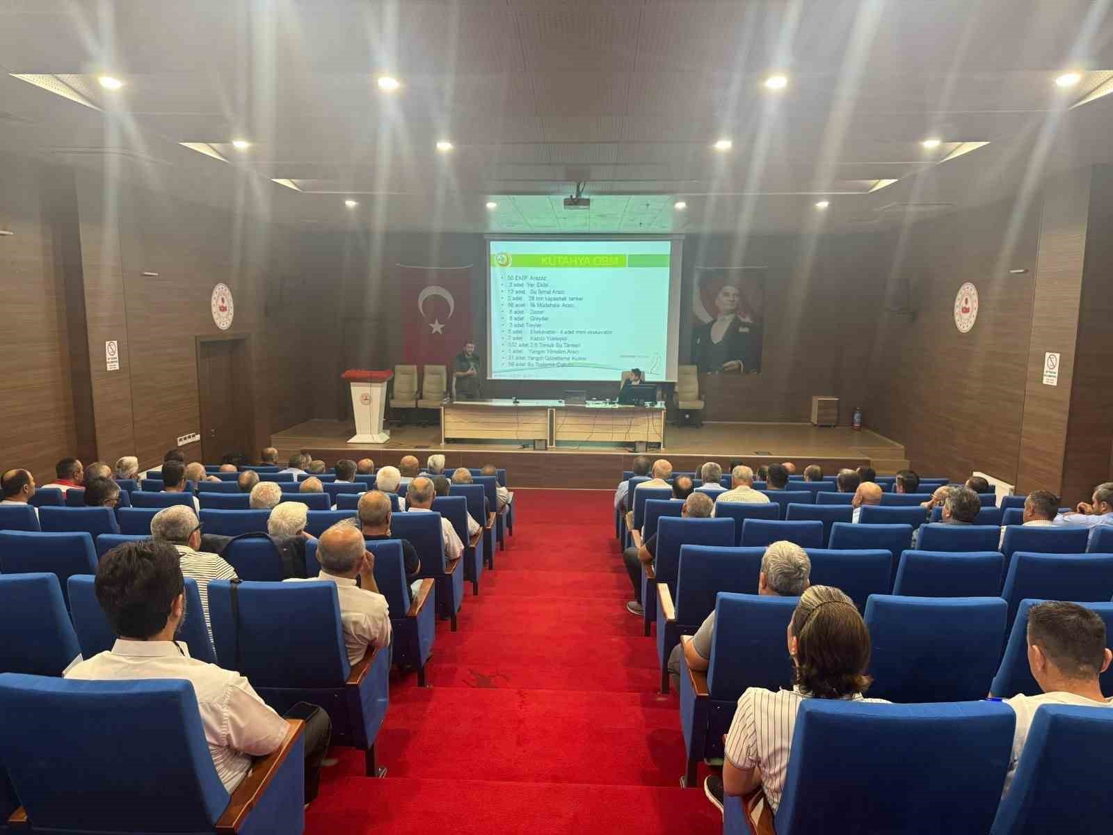 Tavşanlı’da muhtarlara ve biçerdöver sahiplerine yangınla mücadele eğitimi
?v=1
