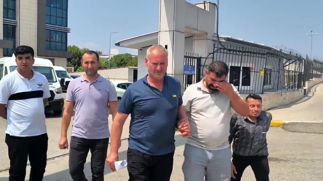 Havuza giren küçük çocuk boğularak hayatını kaybetti
?v=1