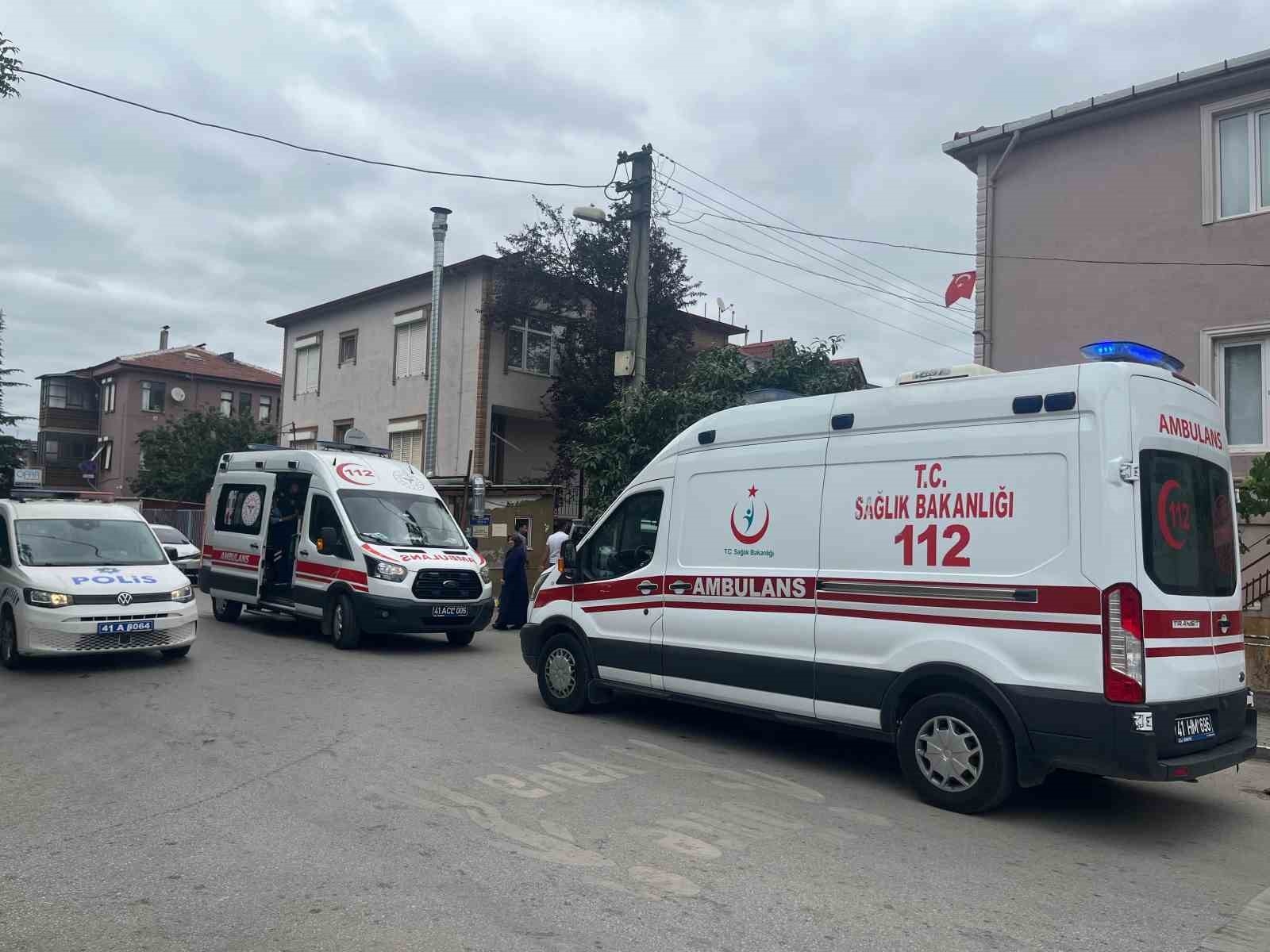 Leğende banyo yapan çocuklara elektrik çarptı, duş başlığı faciaya yol açıyordu
?v=1