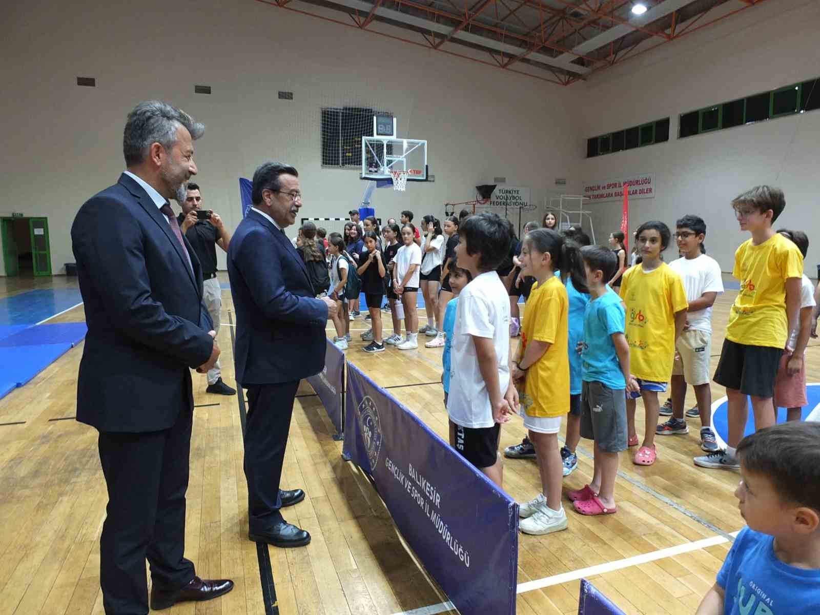 Balıkesir’de Yaz Spor Okullarına 1500 çocuk katılıyor
?v=1