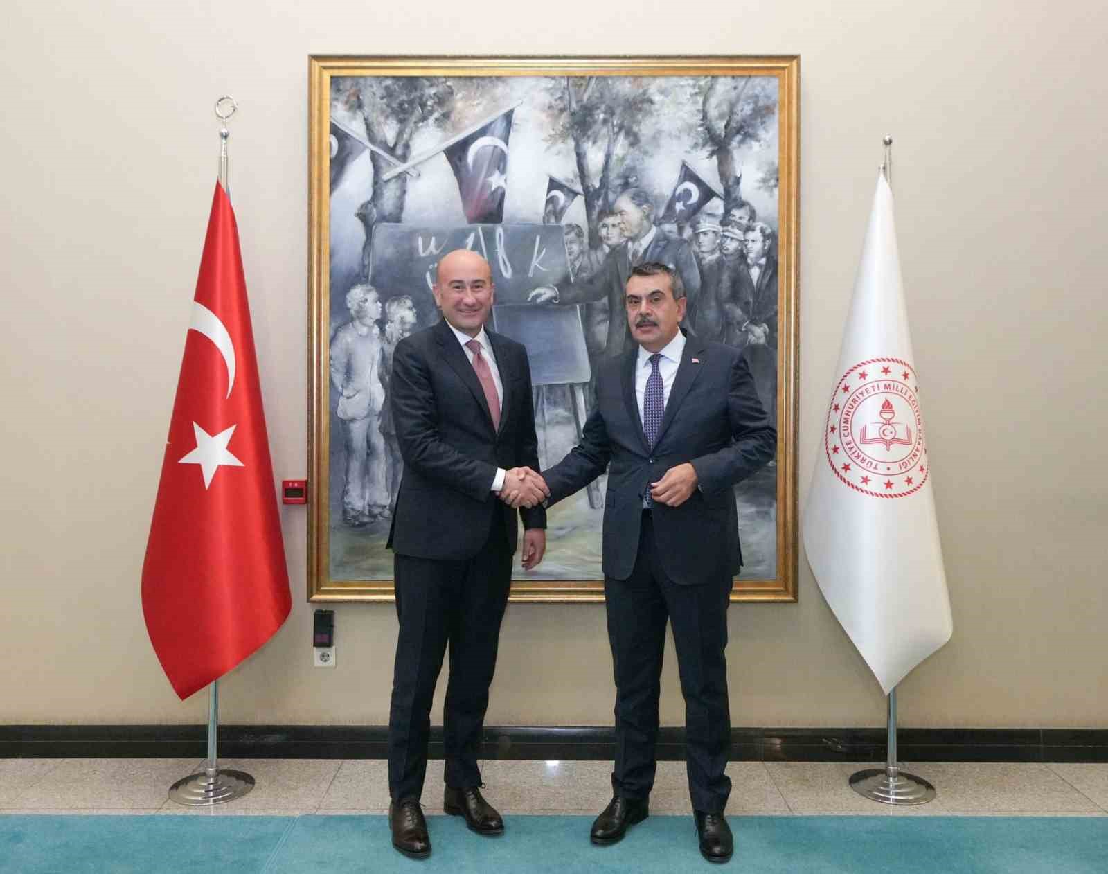 Erzurum’a 24 derslikli ortaokul
?v=1