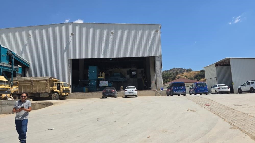 Çöpte bulunmuştu, jandarma 1500 saatlik kamera kaydını inceliyor
?v=1