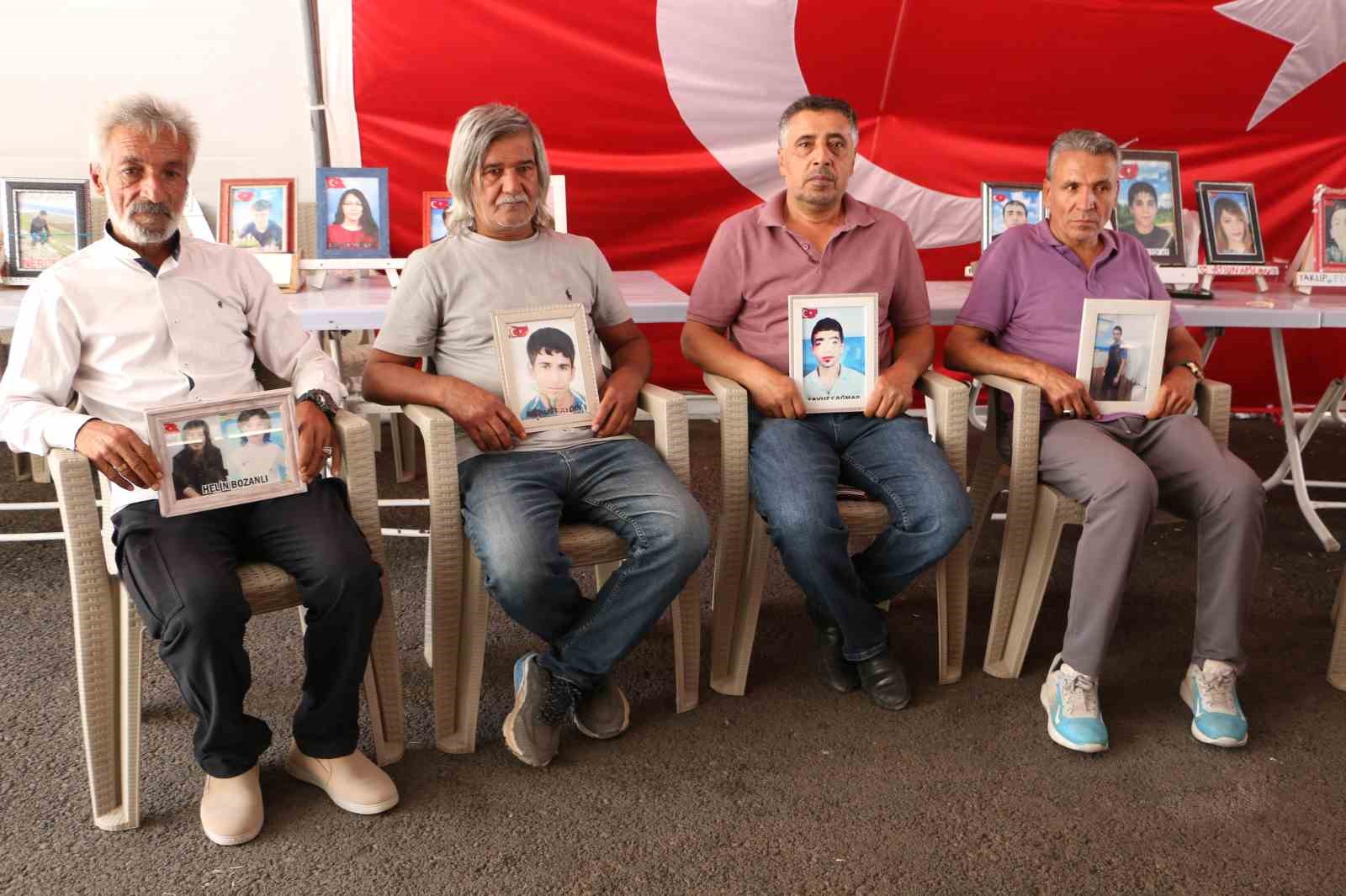 Diyarbakırlı aileler silah bırakma sürecinden umutlu
?v=1