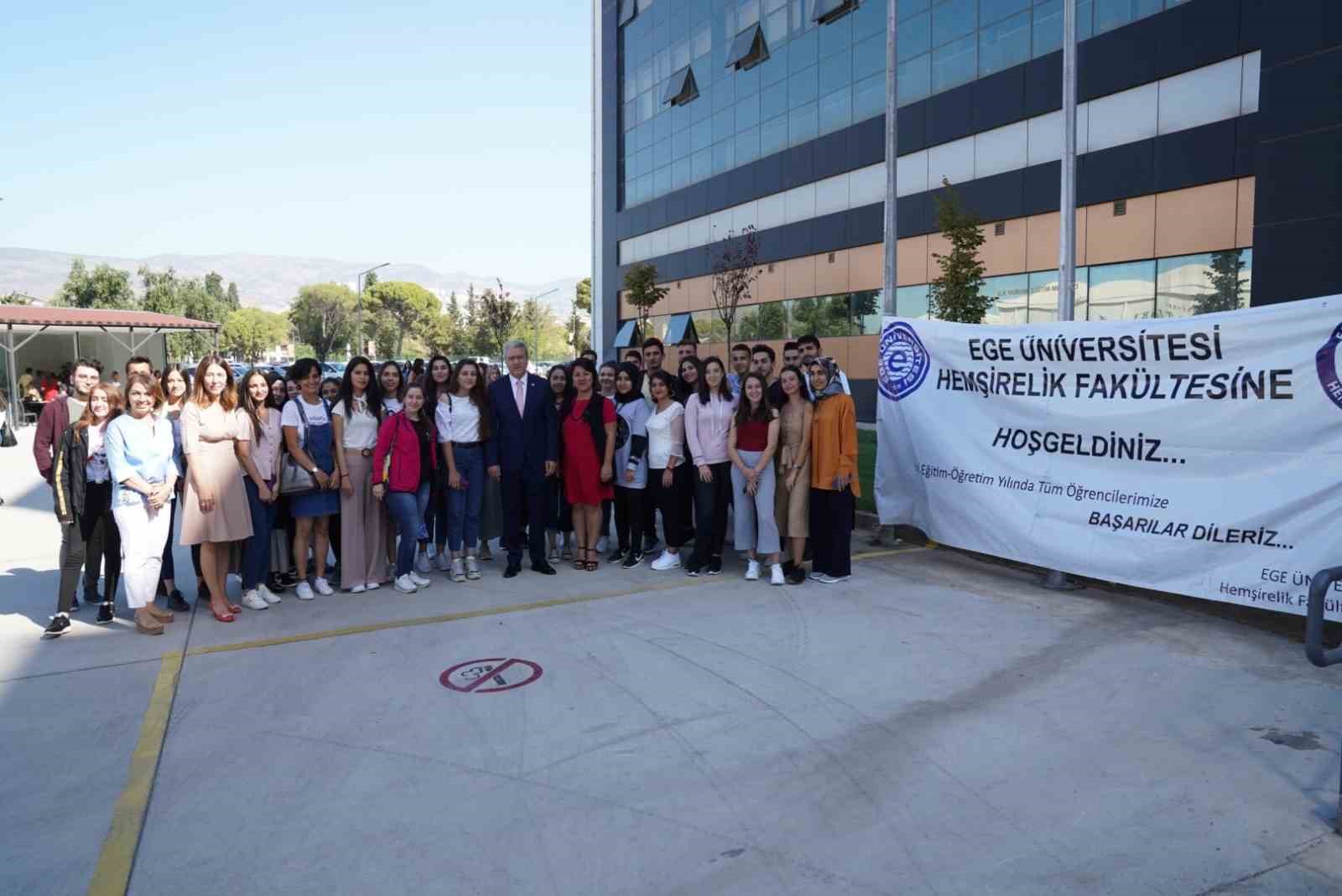 Her akademik başarı bir fidana dönüşüyor
?v=1