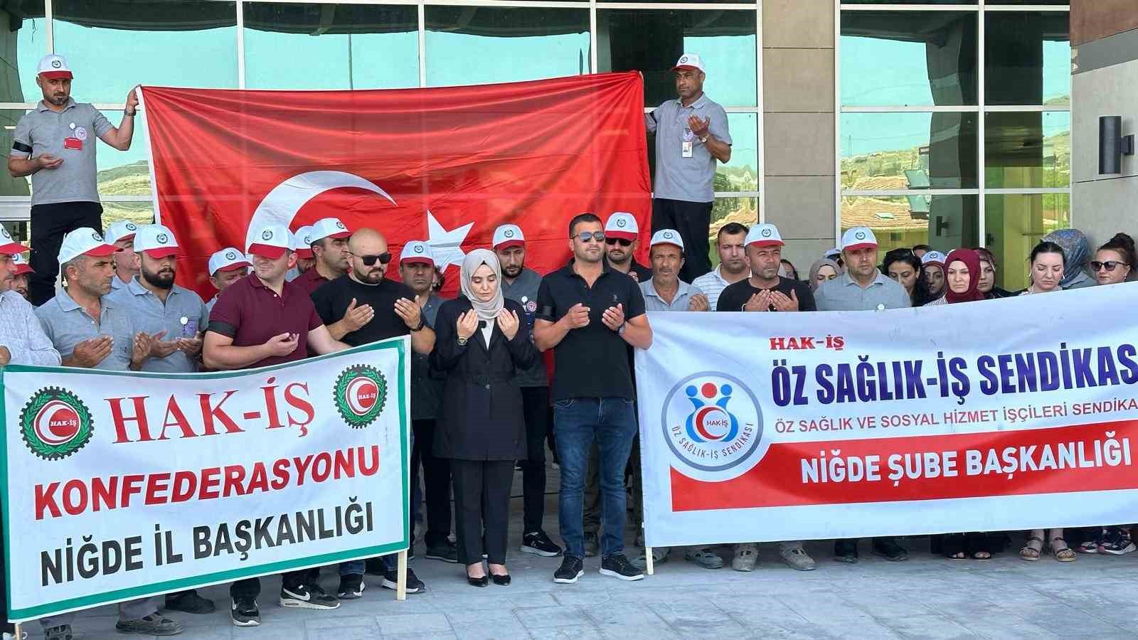 Niğde’de HAK-İŞ’ten şehitler için anma programı
?v=1