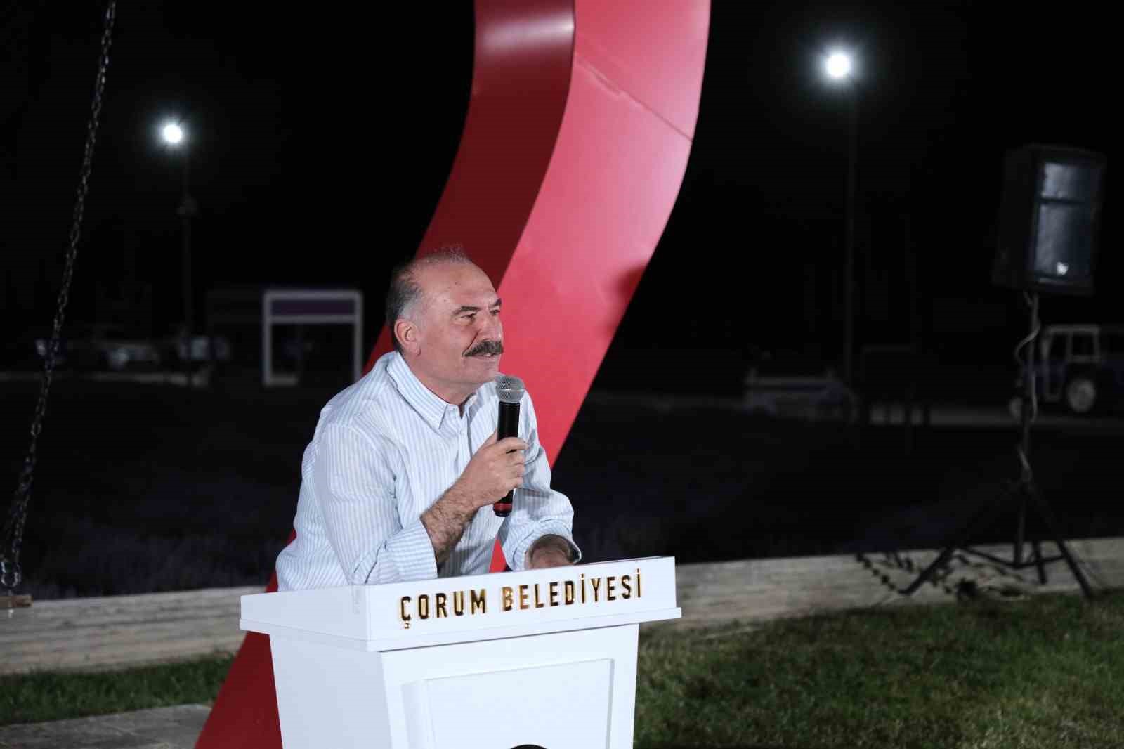 Çorum’da lavanta bahçesinde şiir dolu gece
?v=1