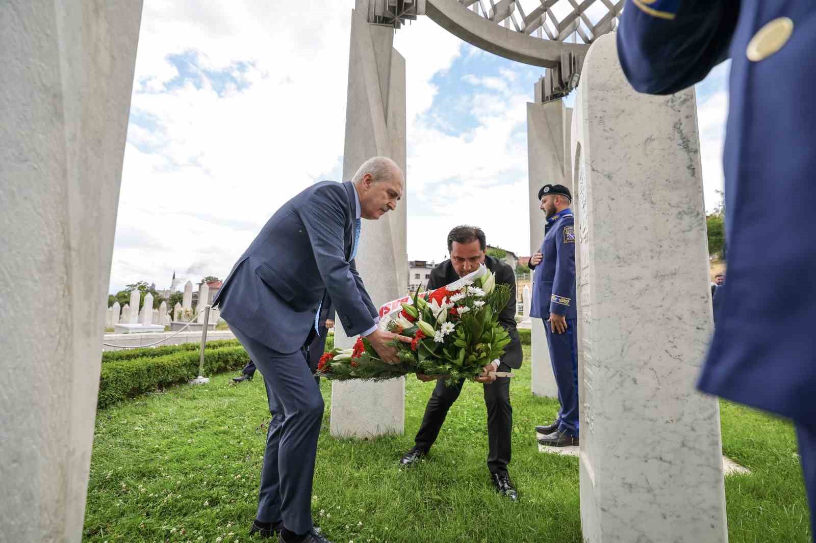 TBMM Başkanı Kurtulmuş, Aliya İzzetbegoviç’in kabrini ziyaret etti
?v=1