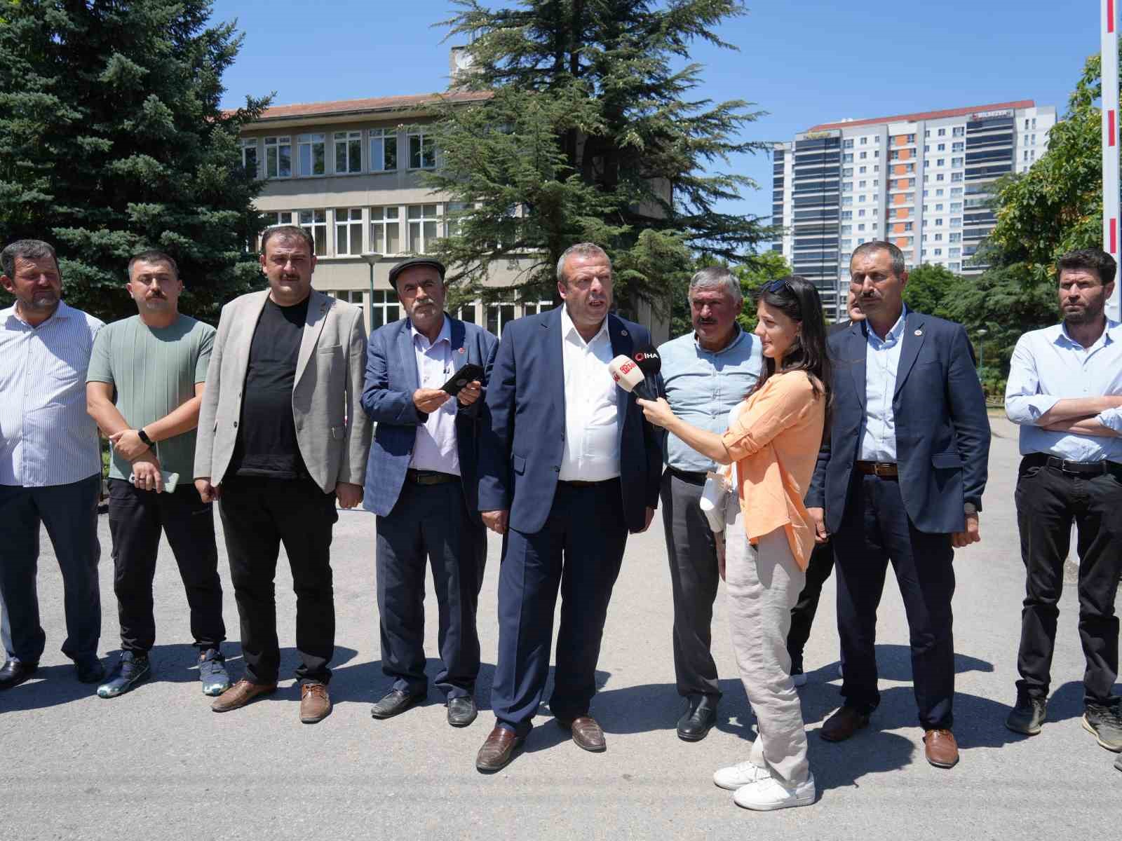 Çiftçilerden DSİ isyanı:  Patlayan borularımız yapılmıyor 
