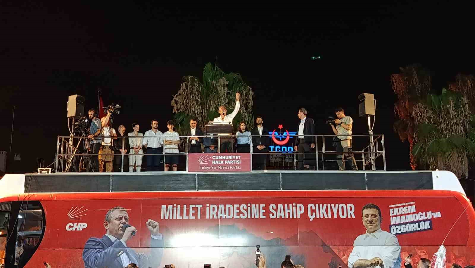 CHP Genel Başkanı Özel:  Mecliste kanun teklifimiz var, yargılamaları TRT’den yayınlayın 
