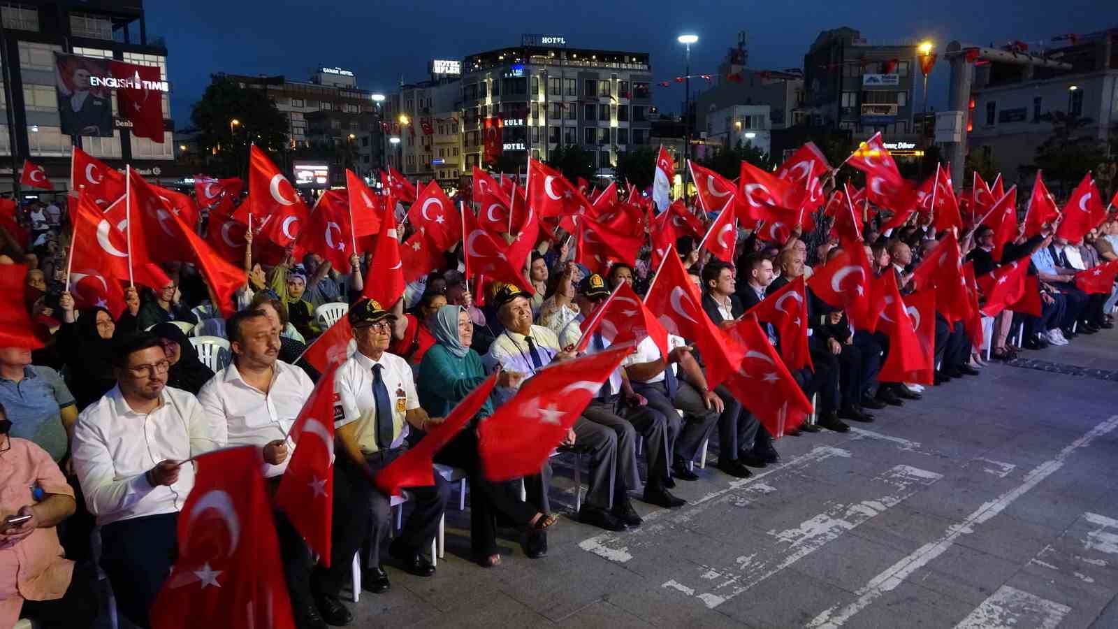 Çanakkale’de 15 Temmuz anma etkinlikleri düzenlendi
?v=1