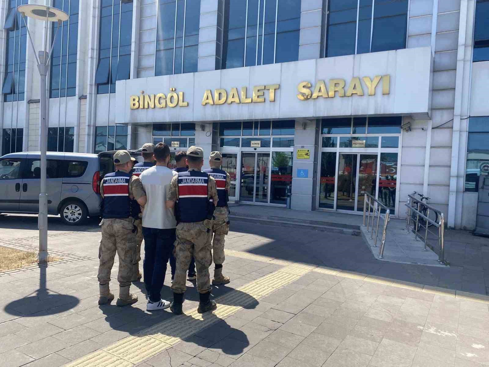 Bingöl’de kesinleşmiş hapis cezası bulunan 3 zanlı yakalandı
