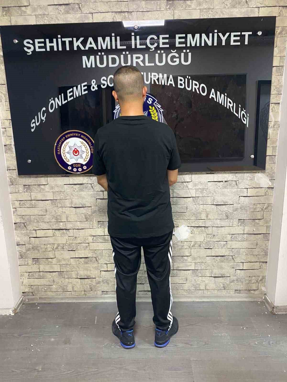 Yağma suçundan 32 yıl cezayla aranan şahıs yakalandı
