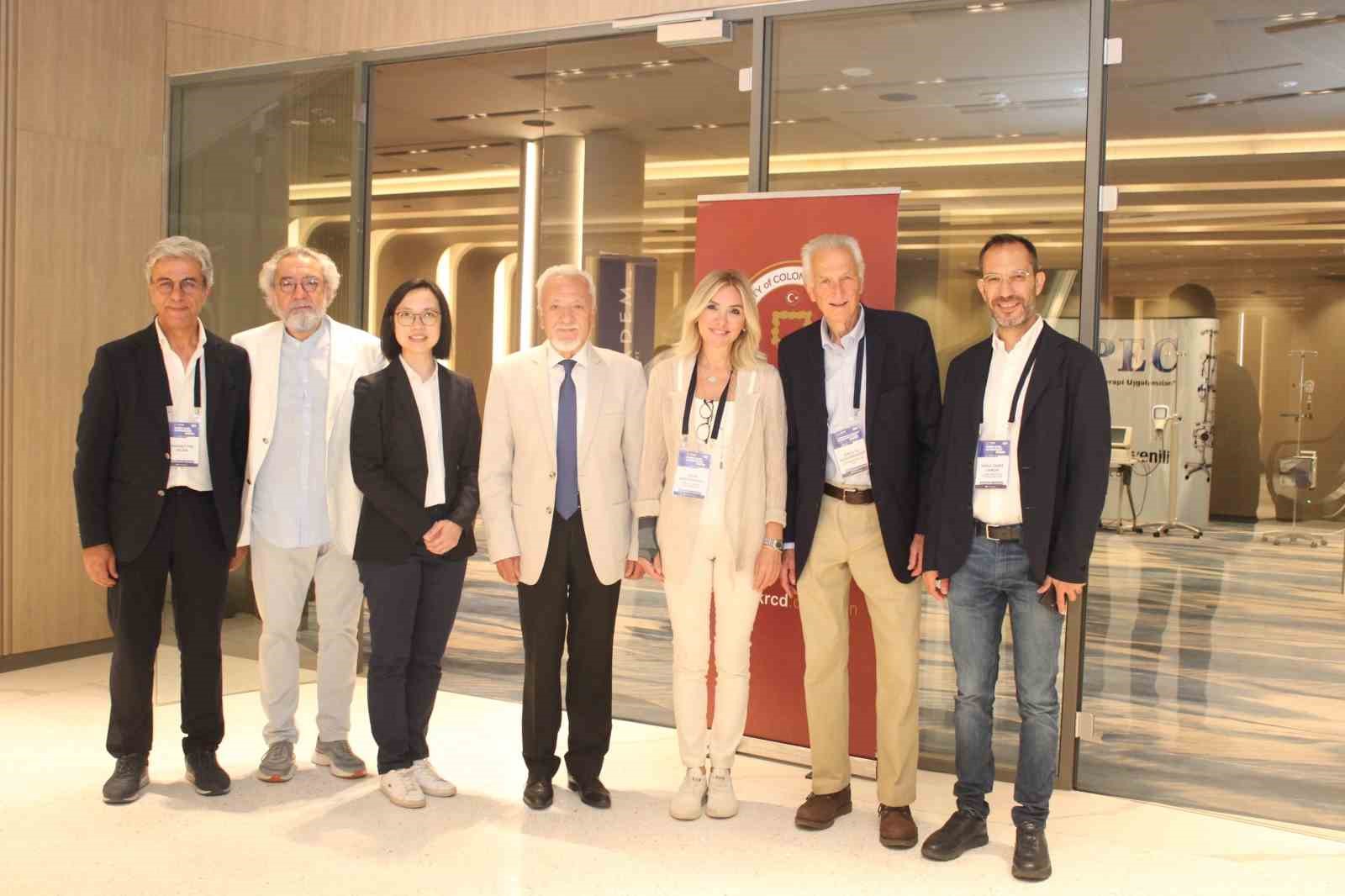 Karın zarı kanserleri tedavisi eğitim programı İzmir’de gerçekleştirildi
?v=1