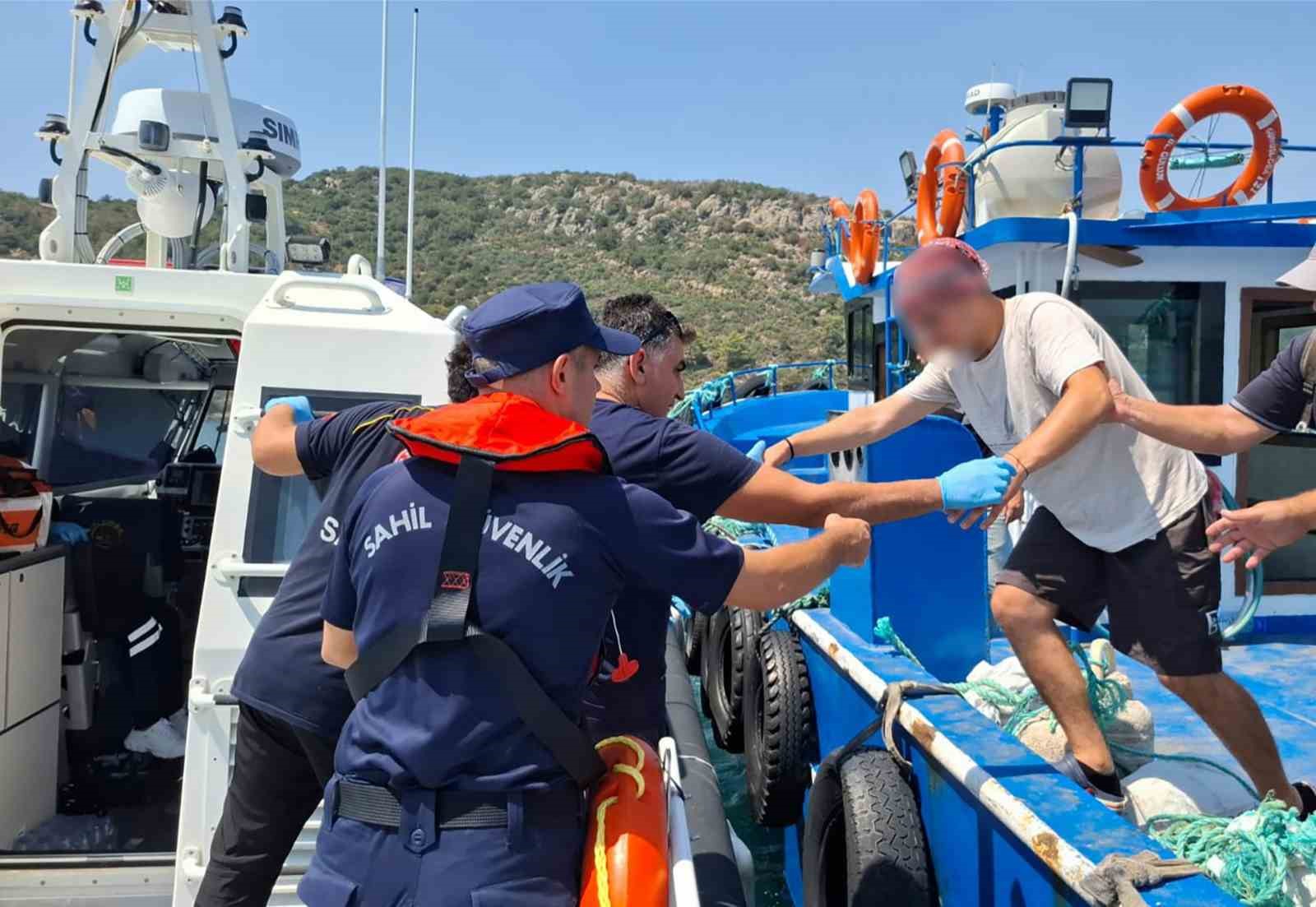 Balıkçı teknesinde rahatsızlanan vatandaşa tıbbi tahliye
?v=1