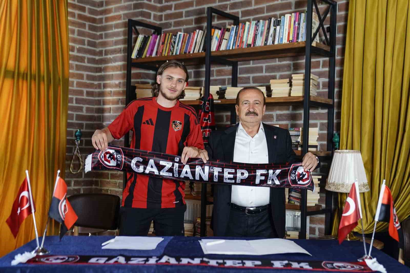 Enver Kulasin, Gaziantep FK’da
?v=1