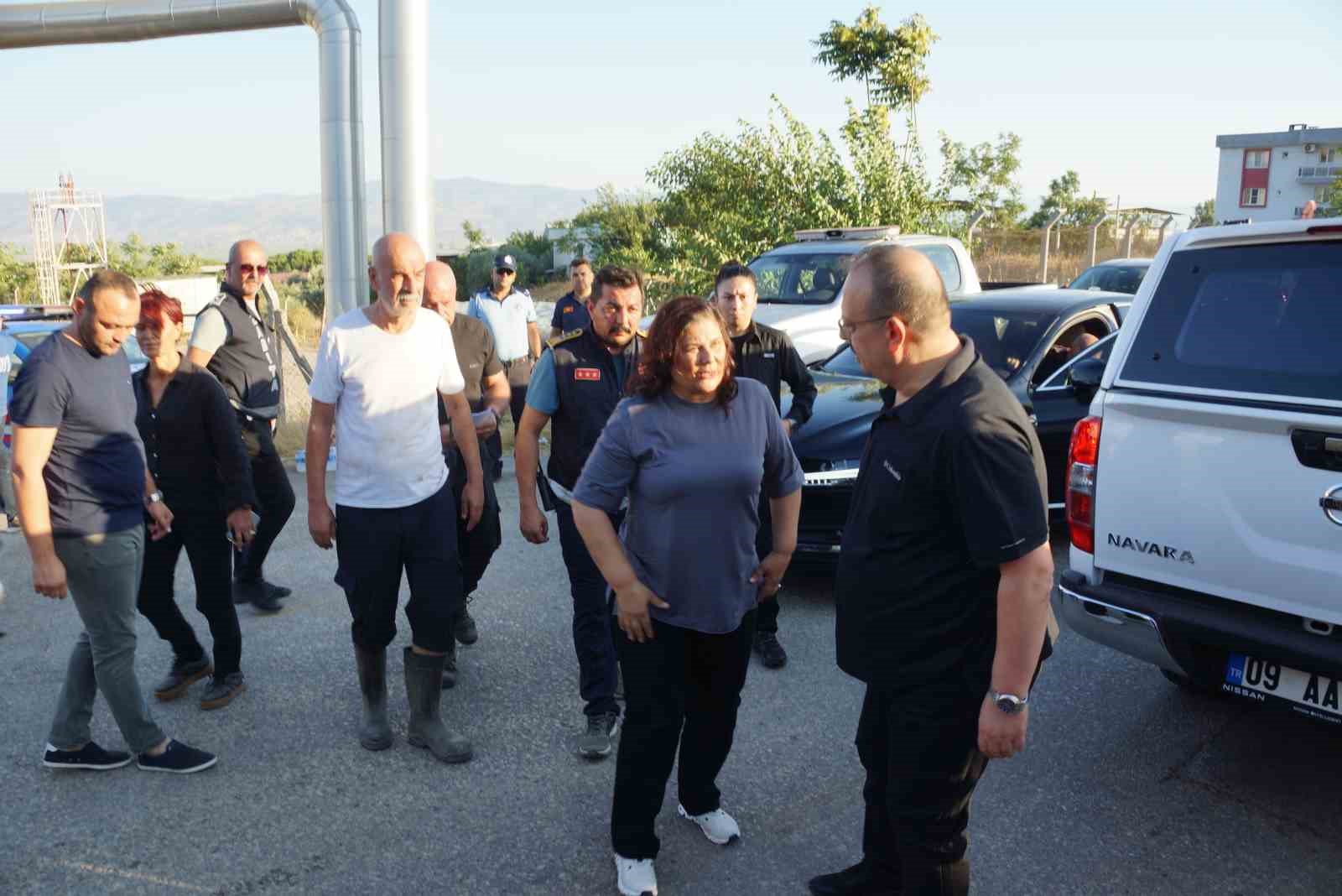 Başkan Çerçioğlu:  Tüm kurum ve kuruluşlarla birlikte yangını söndürmeye çalıştık 
?v=1