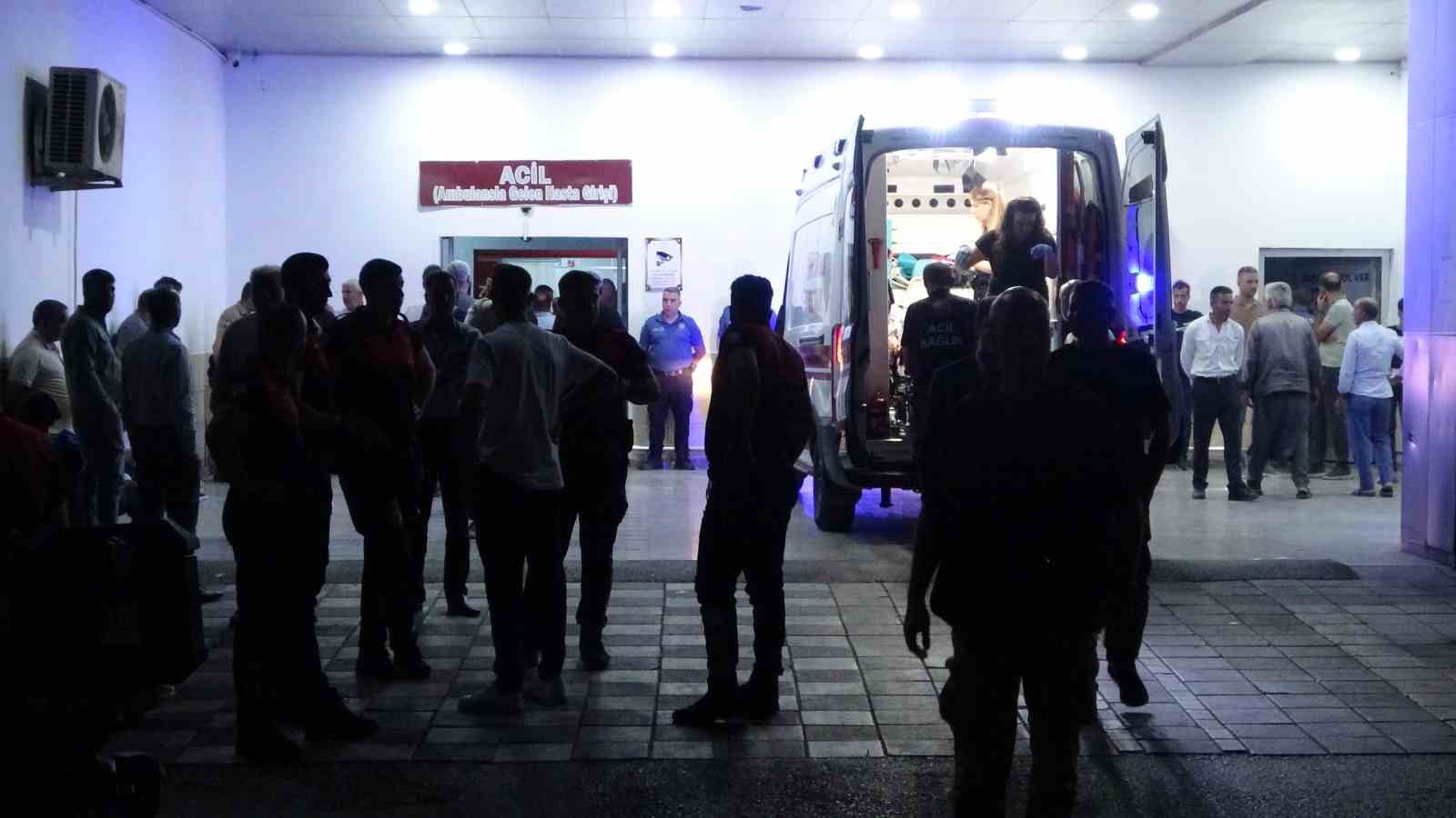 Yem makinesine düşen adam hayatını kaybetti
?v=1