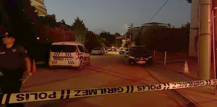 Konya'da Silahlı Saldırı: 2 Yaralı?v=1