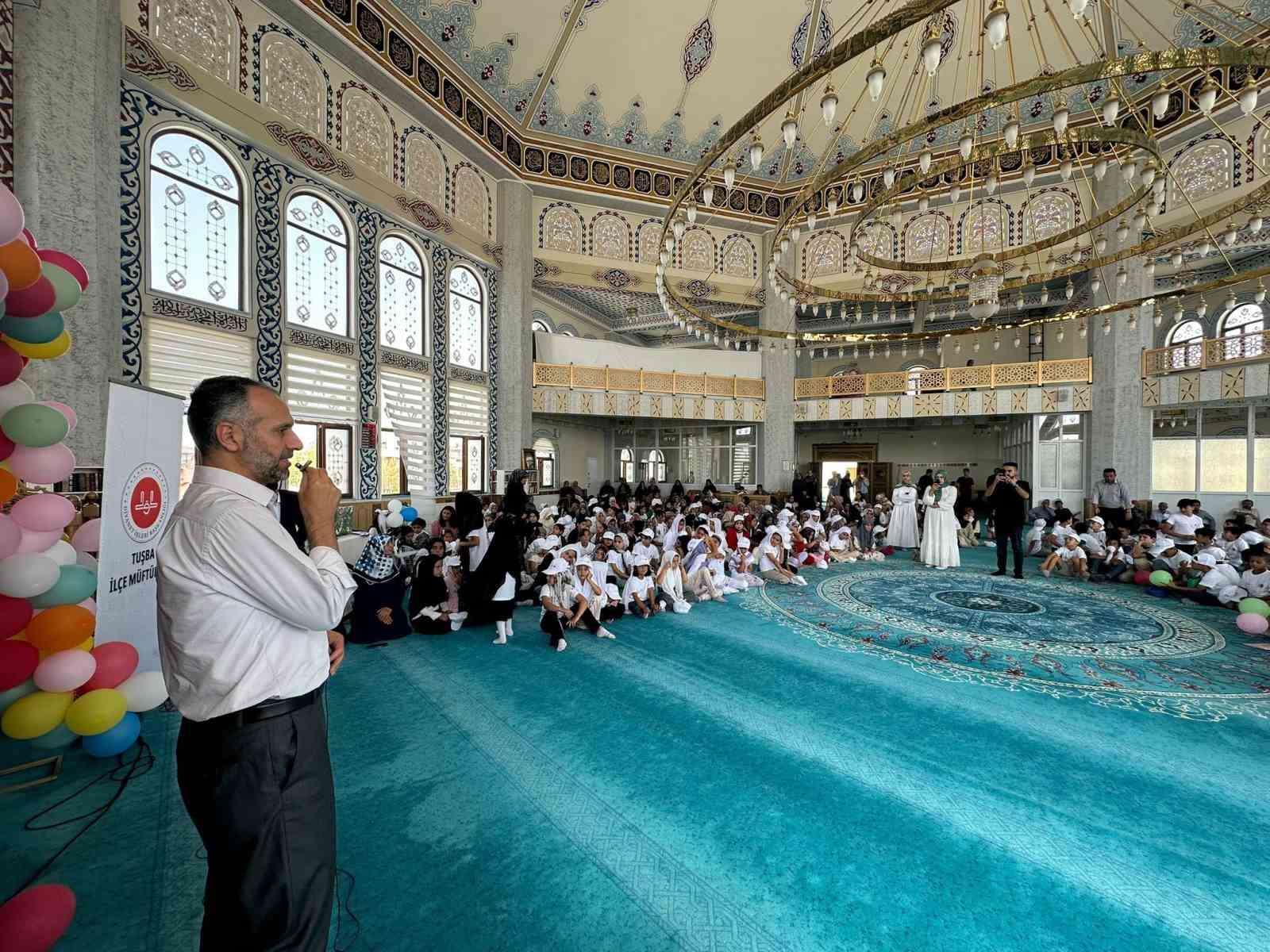 Tuşba’da Yaz Kur’an Kursları düzenlenen programla sonra erdi
?v=1