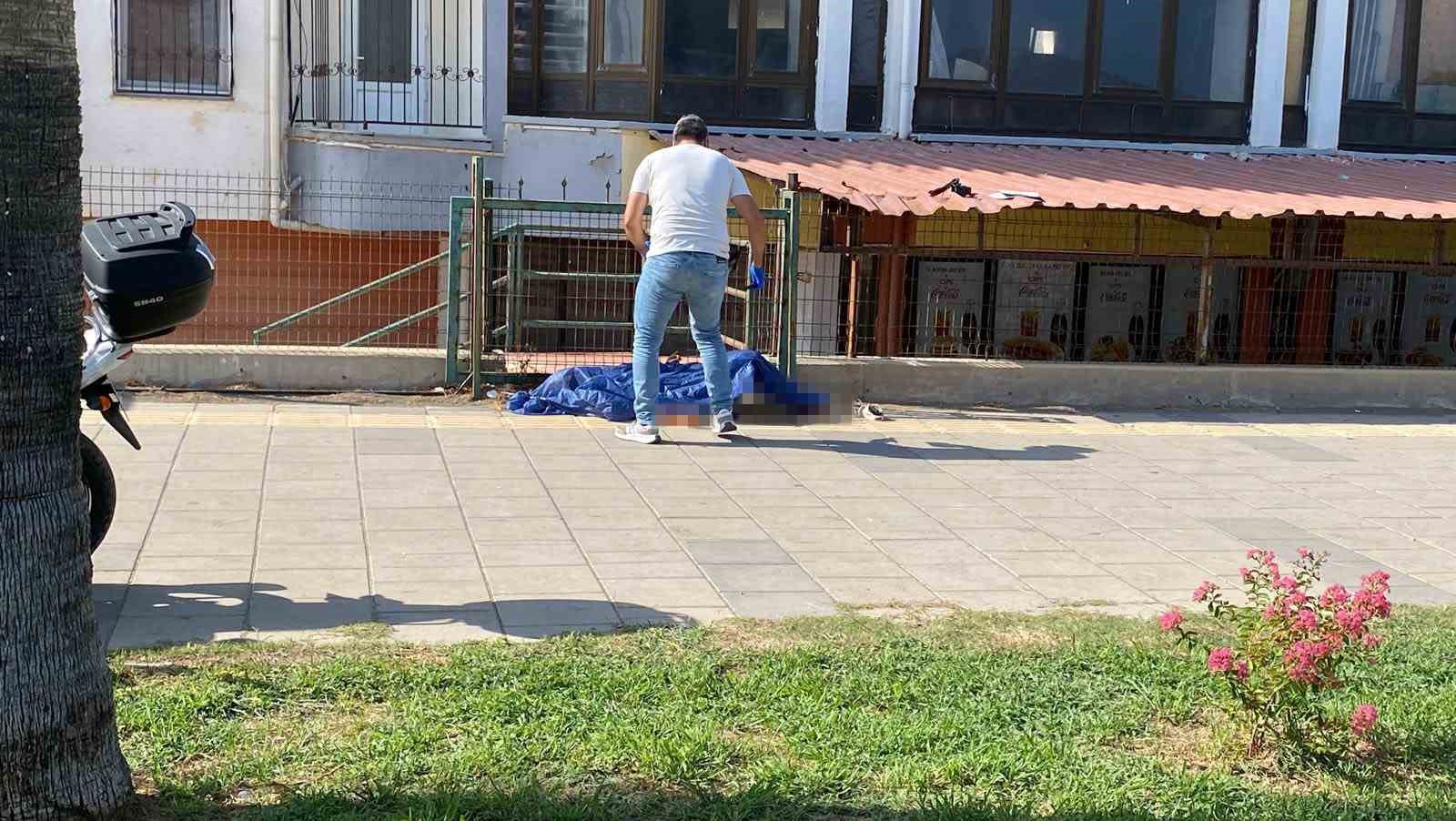 Sahil kenarındaki yürüyüş yolunda ceset bulundu
?v=1